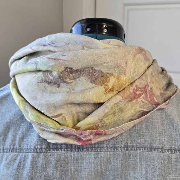 BLANK LONDON WATER COLOR FLORAL INFINITY SCARF 100% MODAL GREEN YELLOW WOMEN OS - Picture 4 of 12